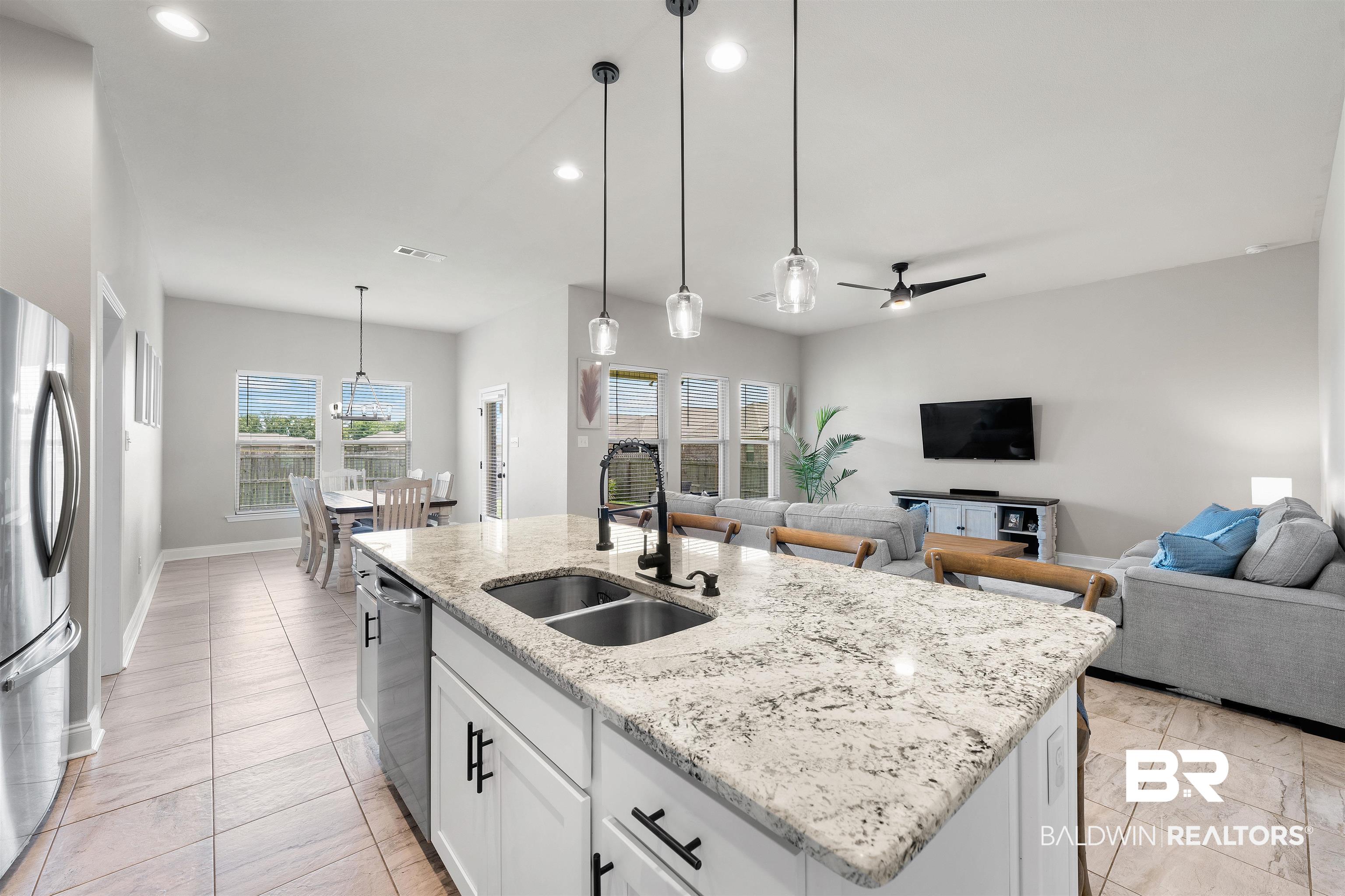 1088 Stella Road Foley, AL 36535 - Photo 4 of 21 Kitchen