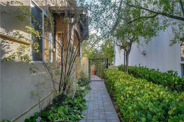 $5,900 | 34 Pepper Tree Lane, Rolling Hills Estates, CA 90274