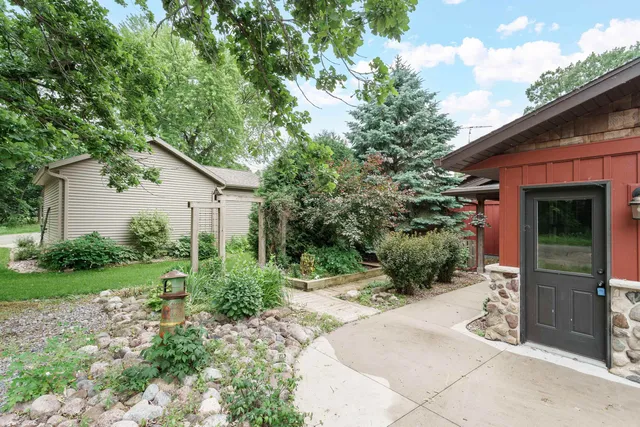 $699,900 | N9806 Highland Park Road, Malone, WI 53049