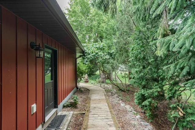 $699,900 | N9806 Highland Park Road, Malone, WI 53049