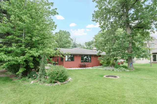 $699,900 | N9806 Highland Park Road, Malone, WI 53049