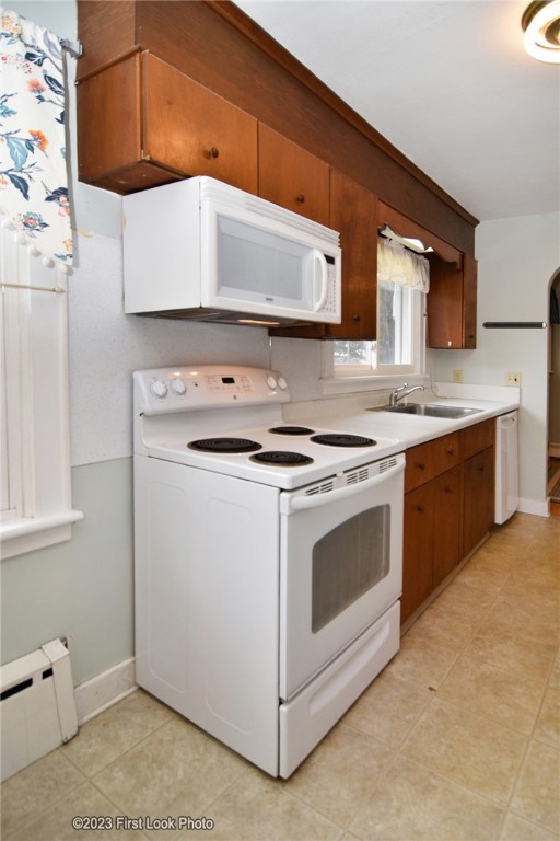 62 East Avenue Westerly, RI 02891 - Photo 12 of 41