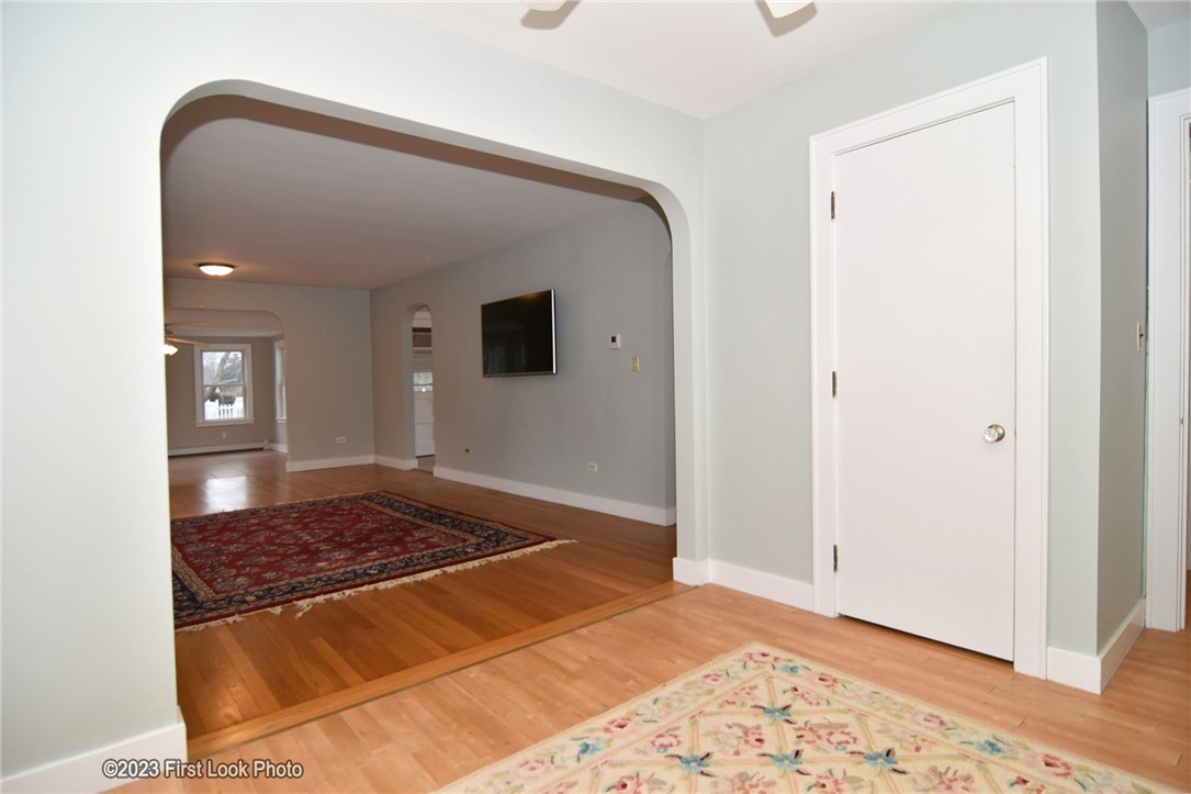 62 East Avenue Westerly, RI 02891 - Photo 18 of 41