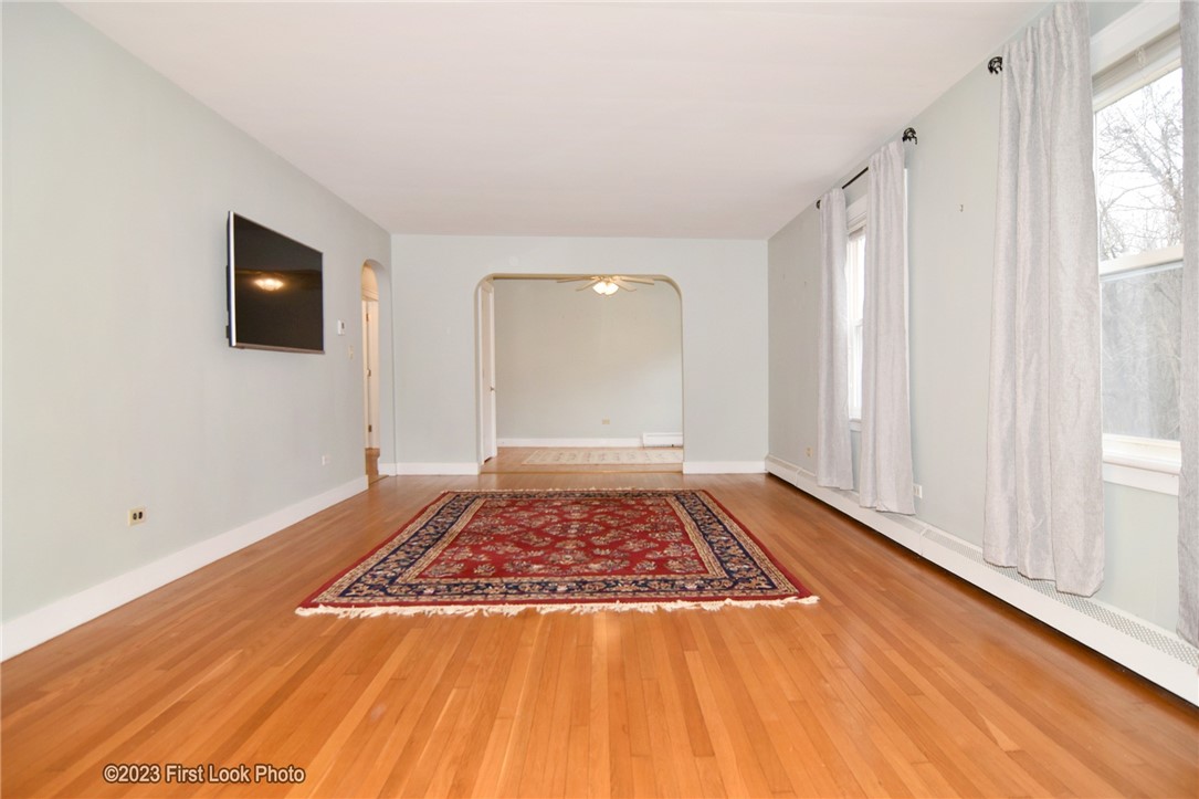 62 East Avenue Westerly, RI 02891 - Photo 5 of 41