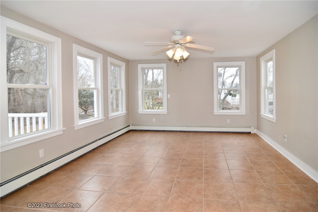 62 East Avenue Westerly, RI 02891 - Photo 8 of 41