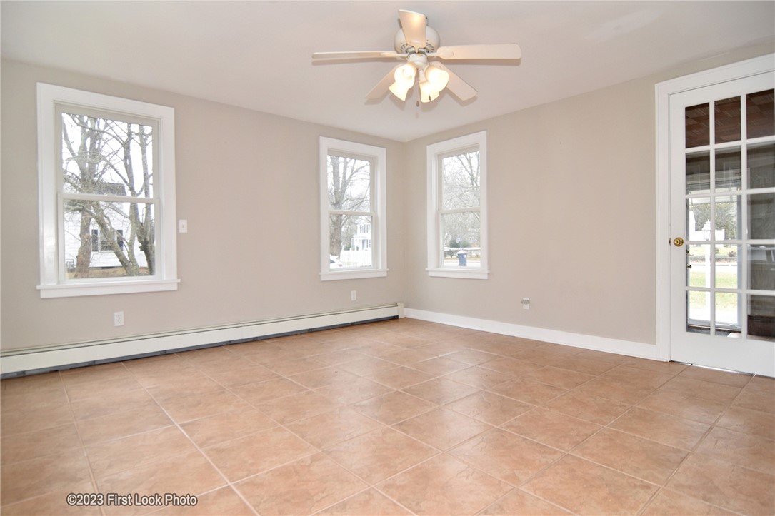 62 East Avenue Westerly, RI 02891 - Photo 10 of 41