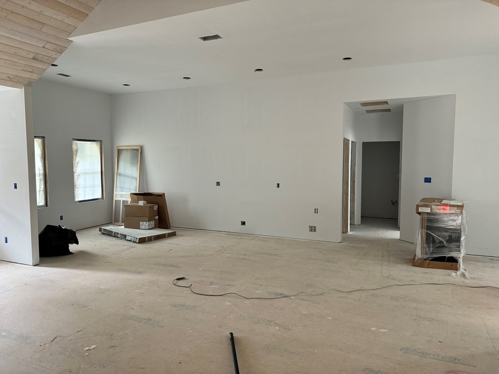 96 Ridgewood Circle Greenwood, SC 29649 - Photo 8 of 13 Gallery Image 8