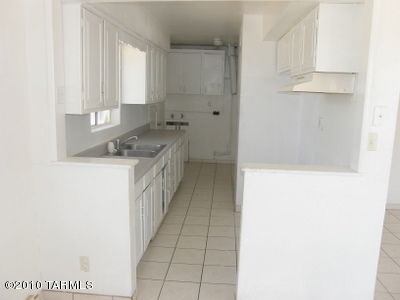 4633-4635 East Montecito Street Tucson, AZ 85711 - Photo 6 of 23