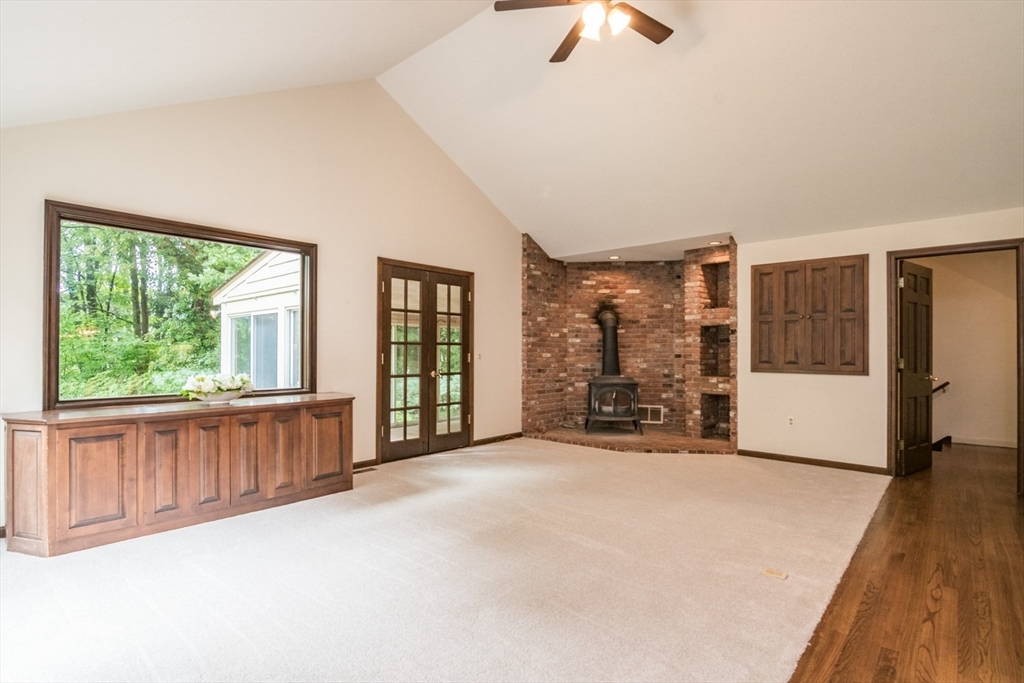 100 Hilltop Road Longmeadow, MA 01106 - Photo 21 of 42