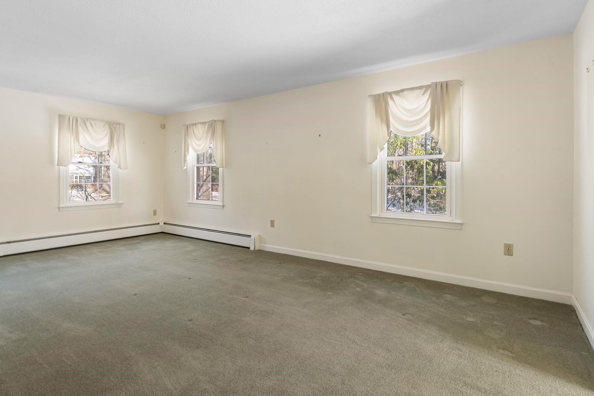 12 Fairway Drive Amherst, NH 03031 - Photo 16 of 57