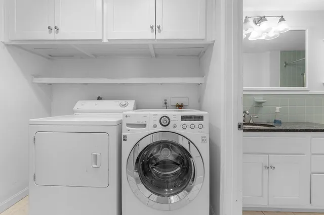 $755,000 | 12 Fairway Drive, Amherst, NH 03031