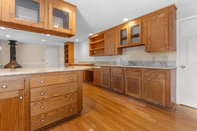 $755,000 | 12 Fairway Drive, Amherst, NH 03031