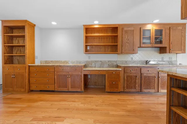 $755,000 | 12 Fairway Drive, Amherst, NH 03031