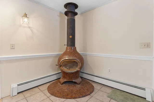 $755,000 | 12 Fairway Drive, Amherst, NH 03031