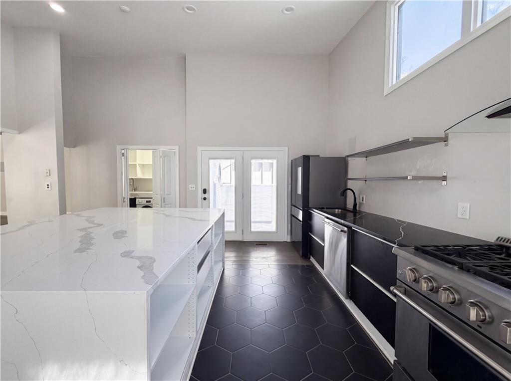 215 Camden Road Northeast Atlanta, GA 30309 - Photo 16 of 43