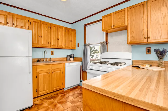 $214,900 | 75 Lafayette Street, Hartford, CT 06106