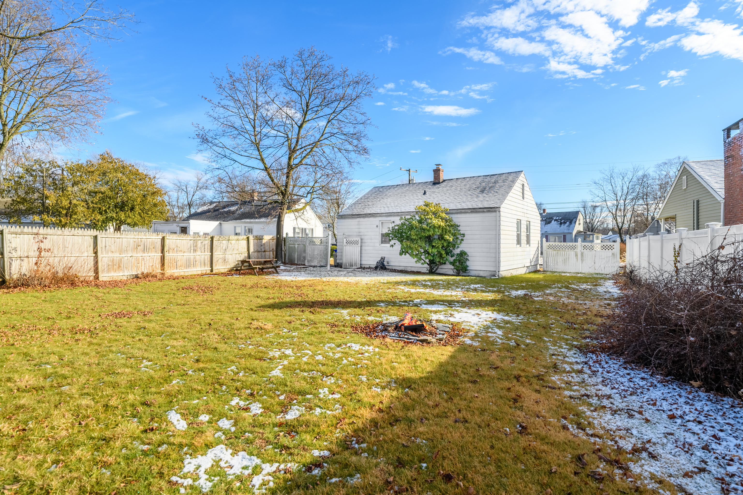 75 Lafayette Street Hartford, CT 06106 - Photo 10 of 38 a view of a house with a yard