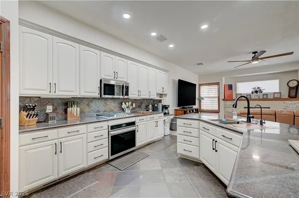 $850,000 | 3782 Mahalo Circle, Logandale, NV 89021