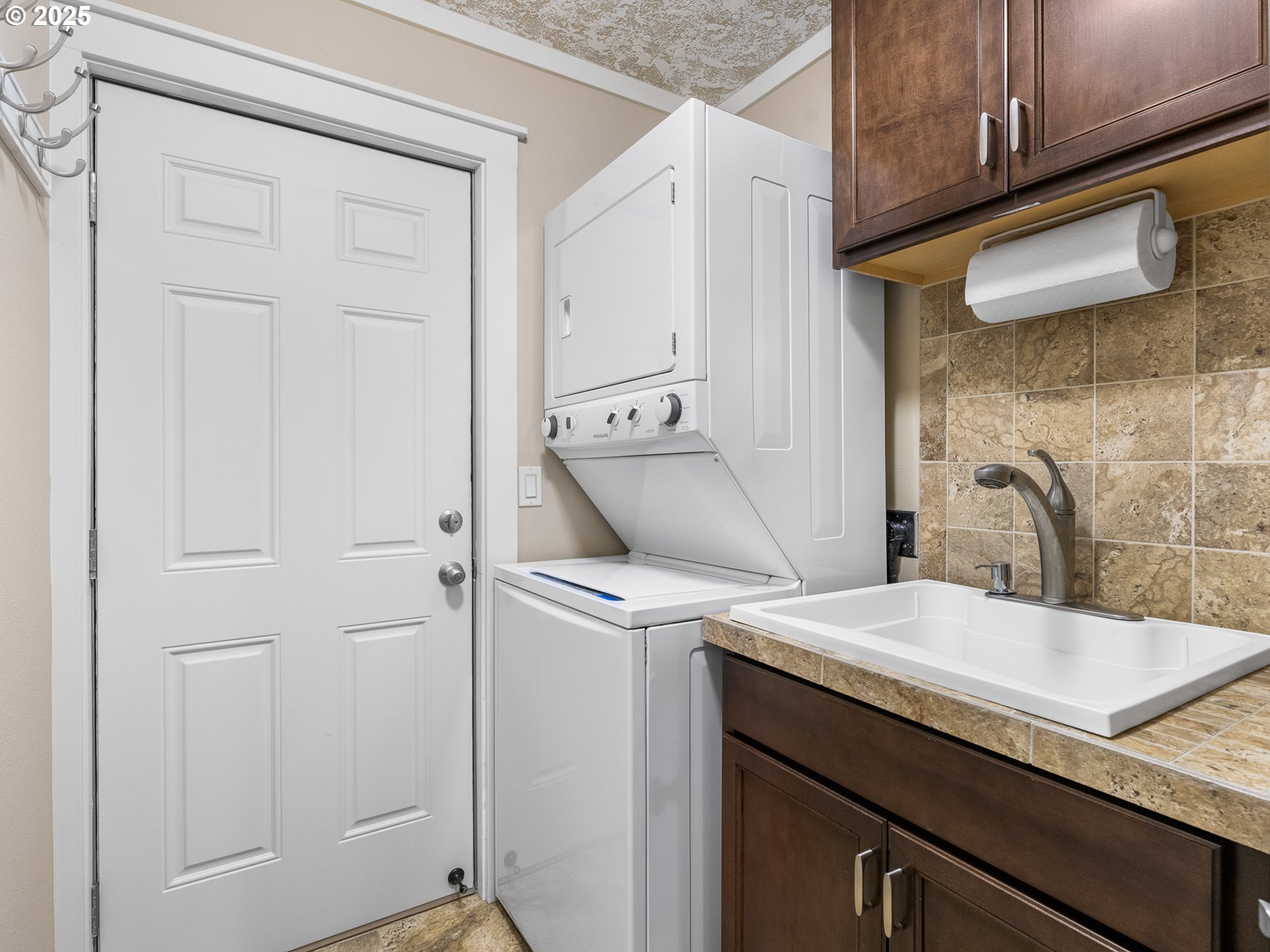 2980 Northeast Division Street, Unit 35 Gresham, OR 97030 - Photo 17 of 23