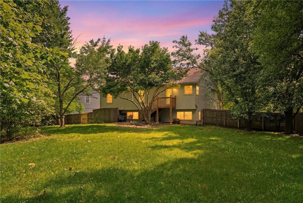 15358 Riley Street Overland Park, KS 66223 - Photo 33 of 47