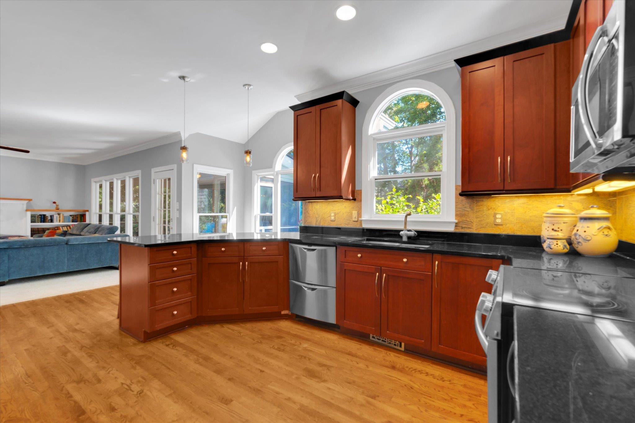 210 Quail Ridge Drive Simpsonville, SC 29680 - Photo 18 of 42 Kitchen