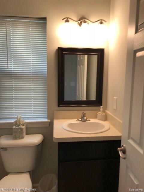 24924 Rita Street St. Clair Shores, MI 48080 - Photo 11 of 15