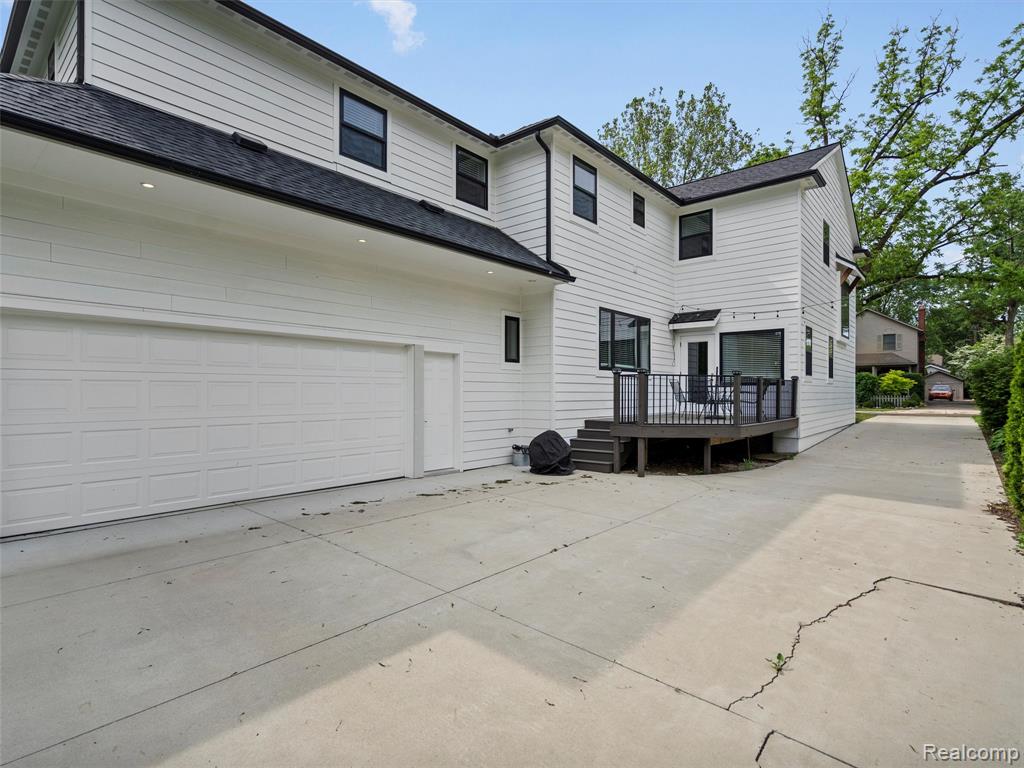 913 Roselawn Drive Rochester, MI 48307 - Photo 8 of 68