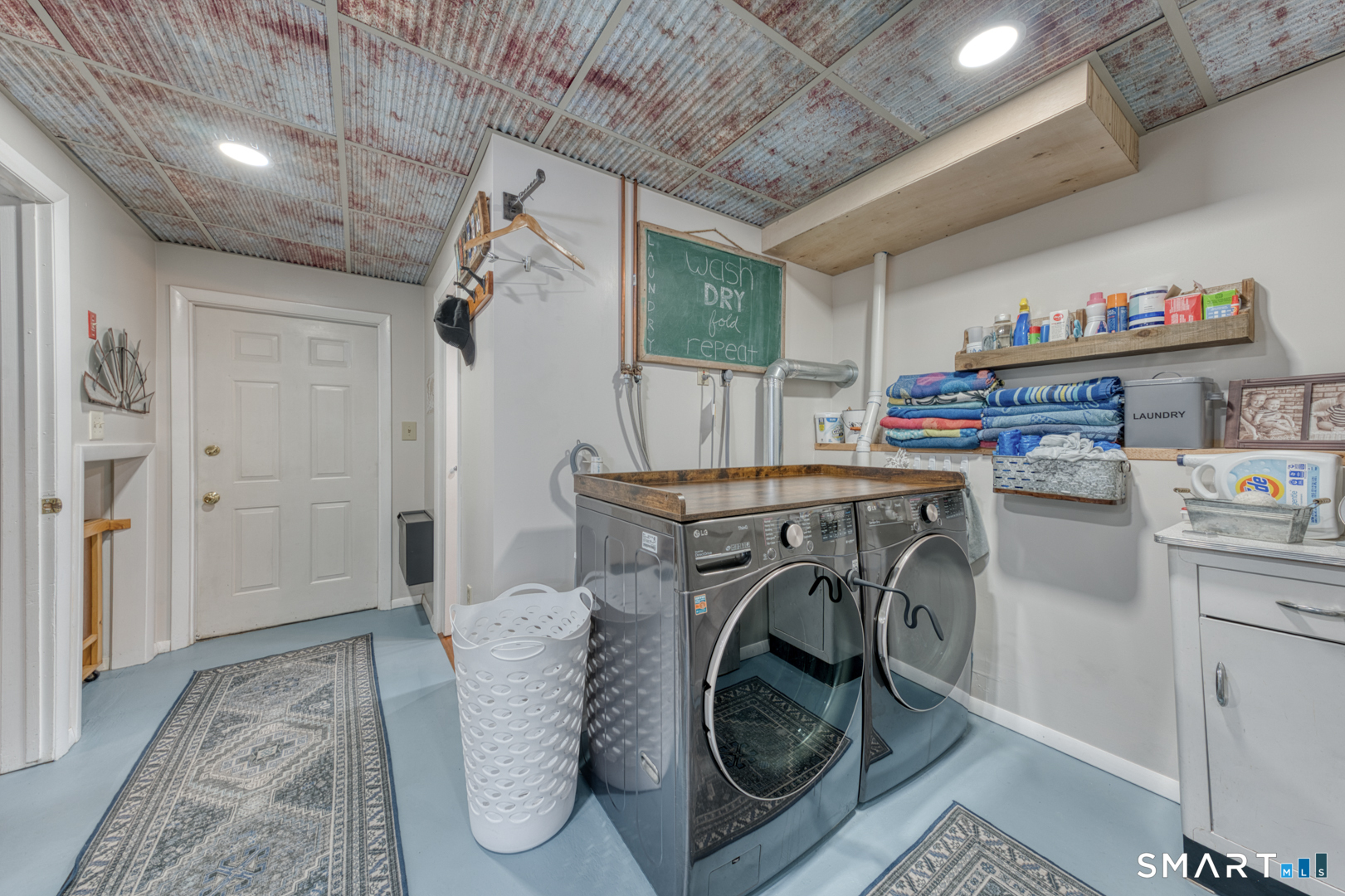 144 Hnath Road Ashford, CT 06278 - Photo 24 of 40 a utility room with dryer and washer