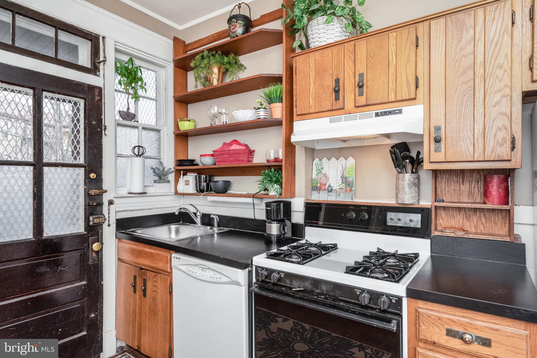 4209 Roland Avenue Baltimore, MD 21210 - Photo 13 of 28 Kitchen