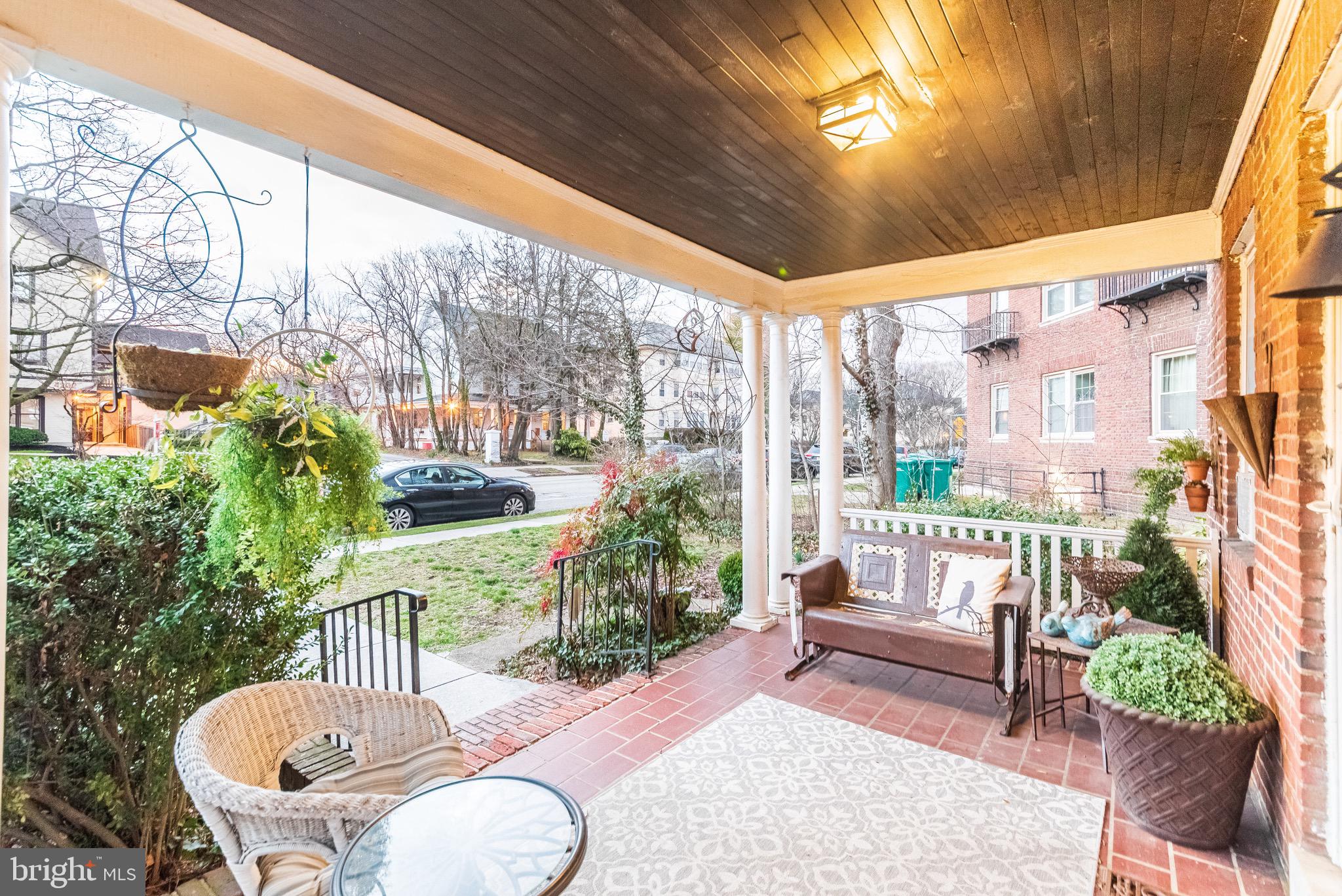 4209 Roland Avenue Baltimore, MD 21210 - Photo 4 of 28 Front Porch