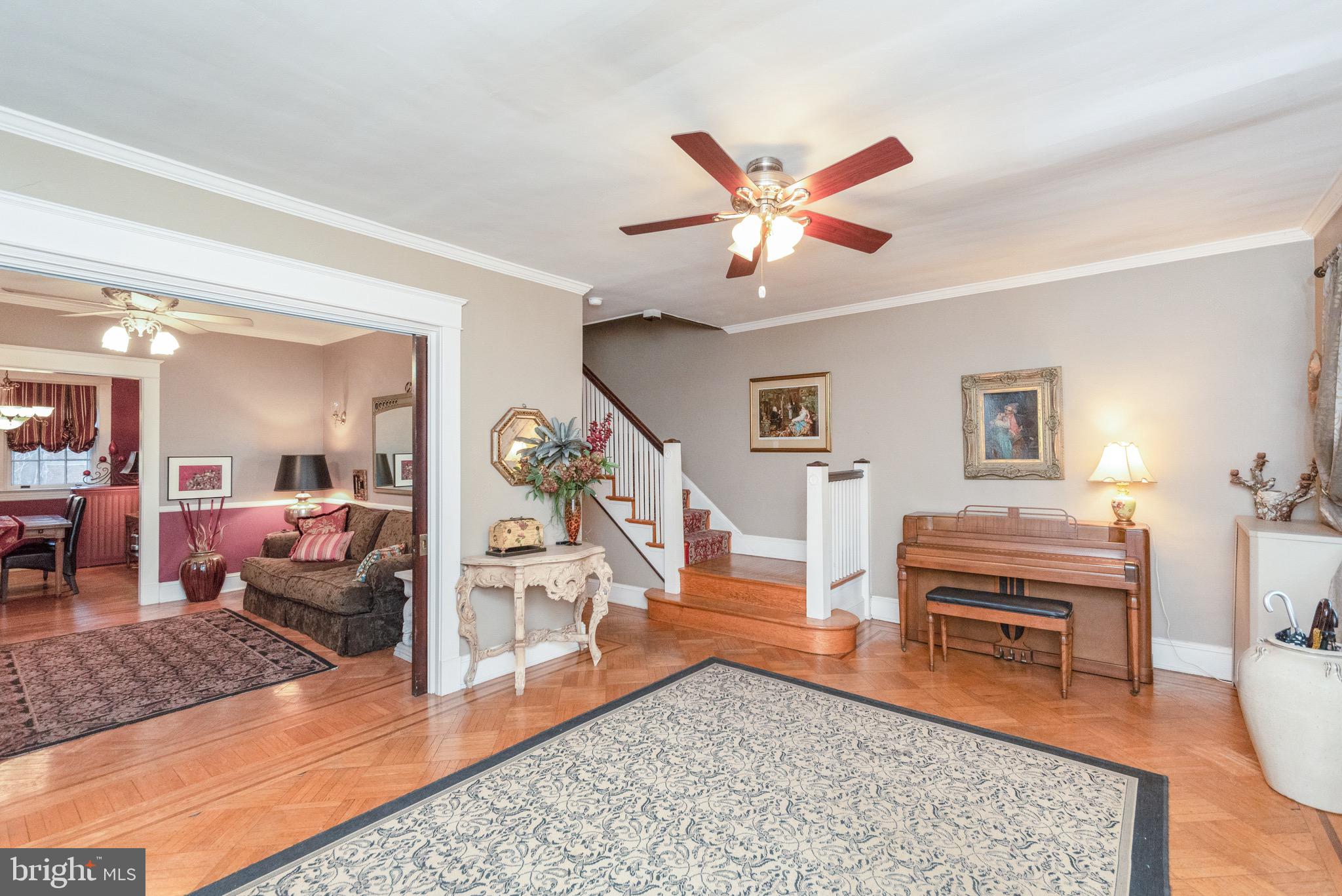 4209 Roland Avenue Baltimore, MD 21210 - Photo 5 of 28 Welcome Home!