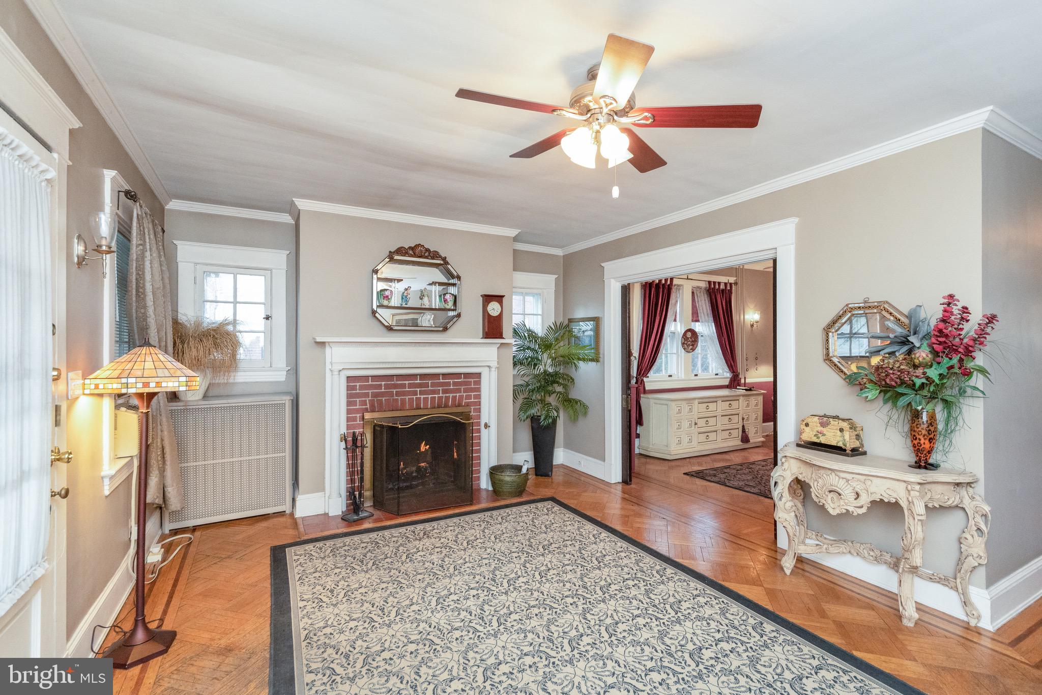 4209 Roland Avenue Baltimore, MD 21210 - Photo 6 of 28 Foyer