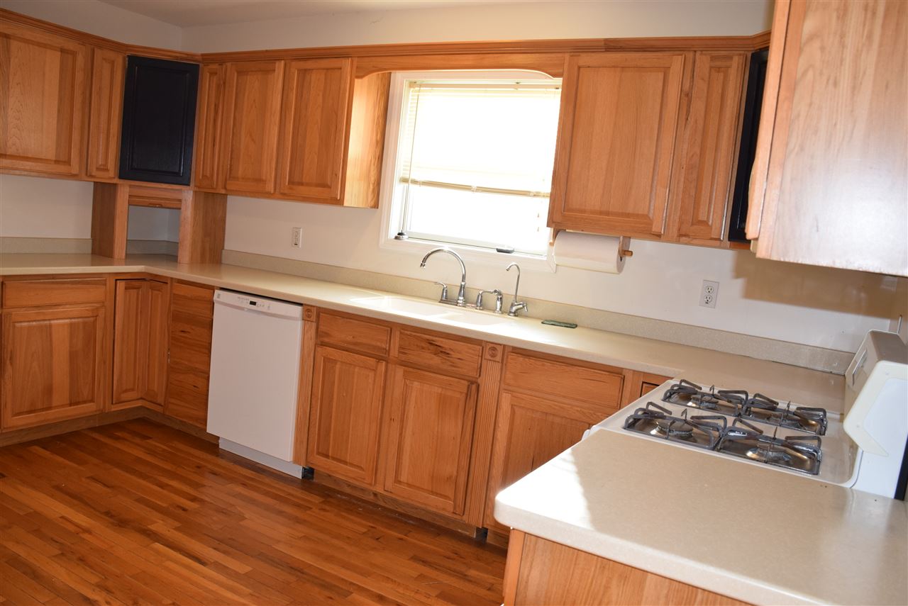 250 South Crawford Road Mount Pleasant, MI 48858 - Photo 4 of 19 1880584-3.JPG