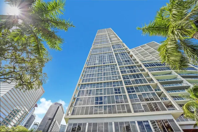 $7,500 | 495 Brickell Avenue, Unit 4710, Miami, FL 33131