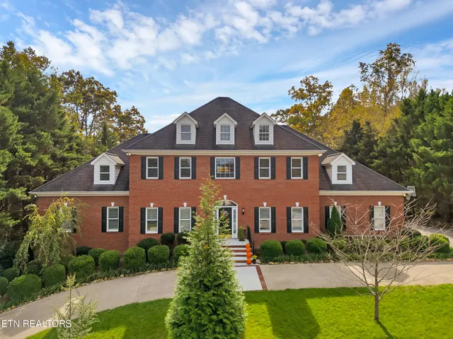 $1,299,000 | 142 Center Park Lane, Oak Ridge, TN 37830