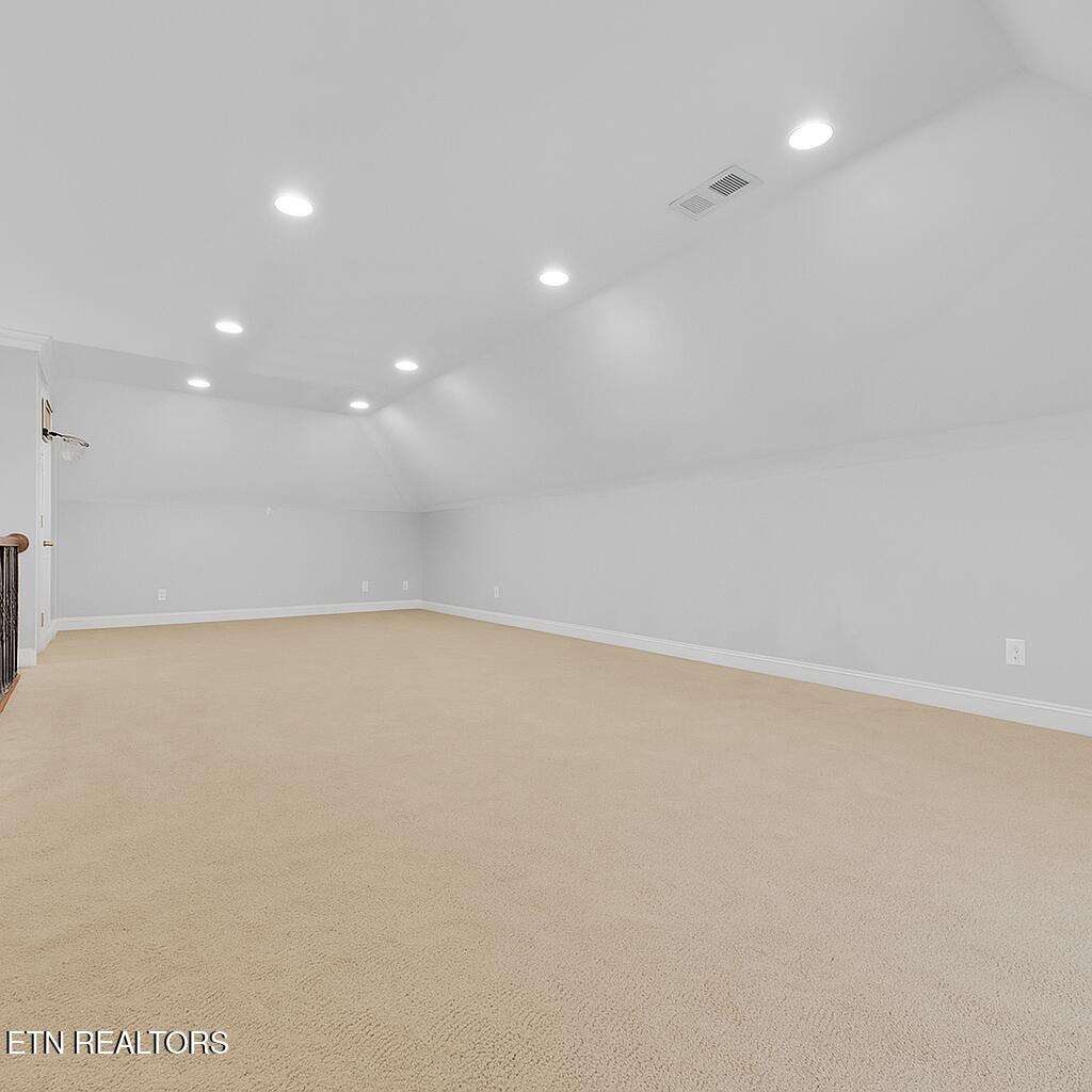 142 Center Park Lane Oak Ridge, TN 37830 - Photo 21 of 41 9466272A-F140-4D16-9992-FD8732B52956