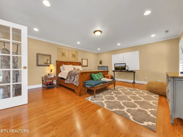 $1,299,000 | 142 Center Park Lane, Oak Ridge, TN 37830