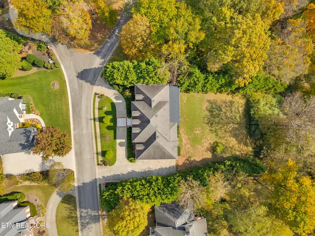 $1,299,000 | 142 Center Park Lane, Oak Ridge, TN 37830