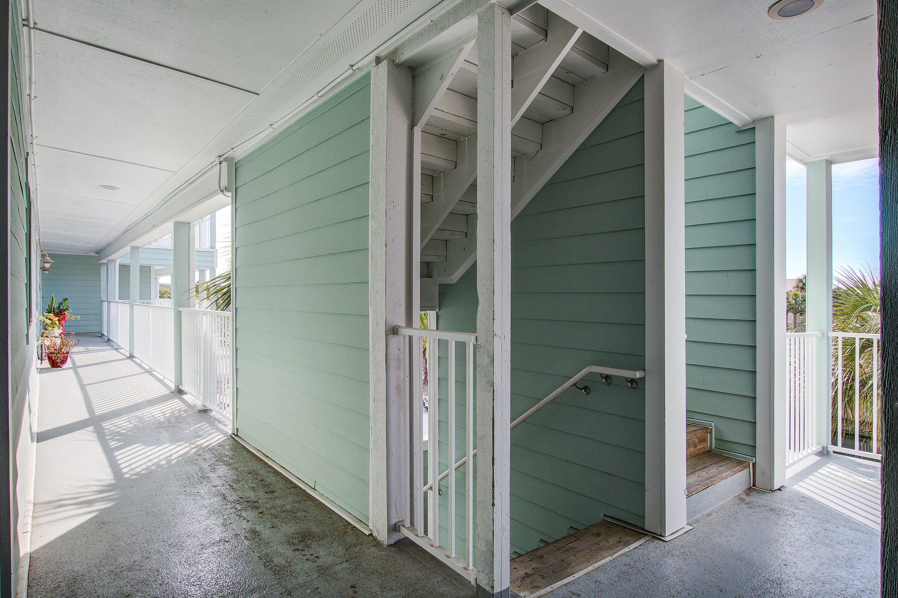 134 Marsh View Charleston, SC 29412 - Photo 5 of 39 134 (36)