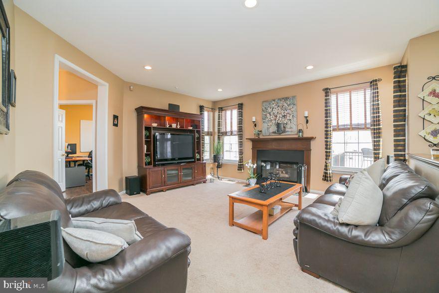 323 Doe Run Road Harleysville, PA 19438 - Photo 12 of 23