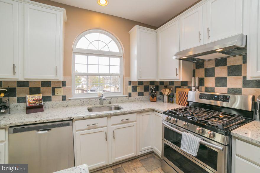 323 Doe Run Road Harleysville, PA 19438 - Photo 15 of 23