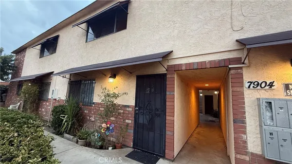 $374,900 | 7904 Laurel Canyon Boulevard, Unit 12, North Hollywood, CA 91605