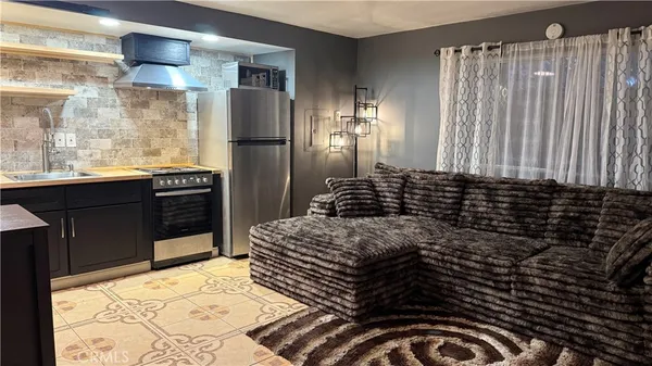 $374,900 | 7904 Laurel Canyon Boulevard, Unit 12, North Hollywood, CA 91605