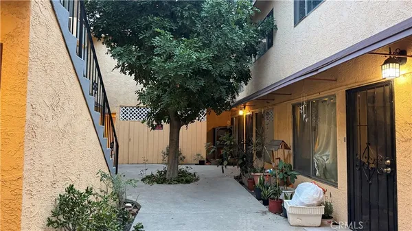 $374,900 | 7904 Laurel Canyon Boulevard, Unit 12, North Hollywood, CA 91605