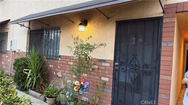 $374,900 | 7904 Laurel Canyon Boulevard, Unit 12, North Hollywood, CA 91605