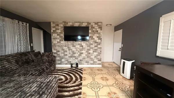 $374,900 | 7904 Laurel Canyon Boulevard, Unit 12, North Hollywood, CA 91605
