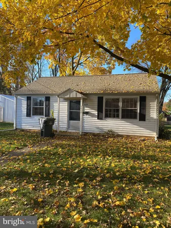 $1,495 | 4078 Seneca Avenue, Camp Hill, PA 17011