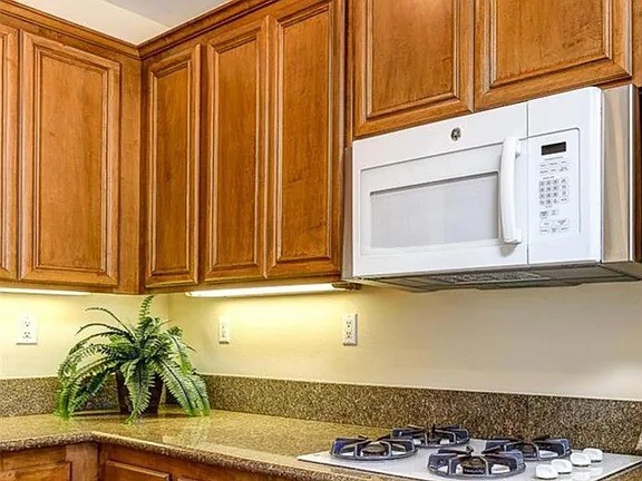 11217 Ravenna Lane Porter Ranch, CA 91326 - Photo 15 of 28