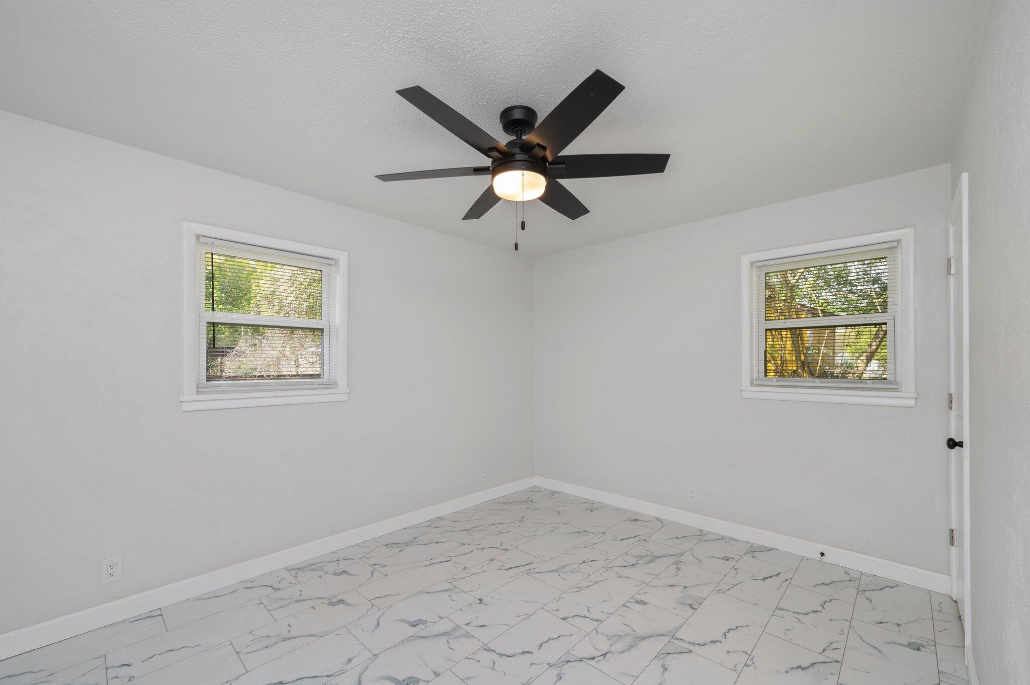 22543 Highway 331 Laurel Hill, FL 32567 - Photo 24 of 36 a view of an empty room