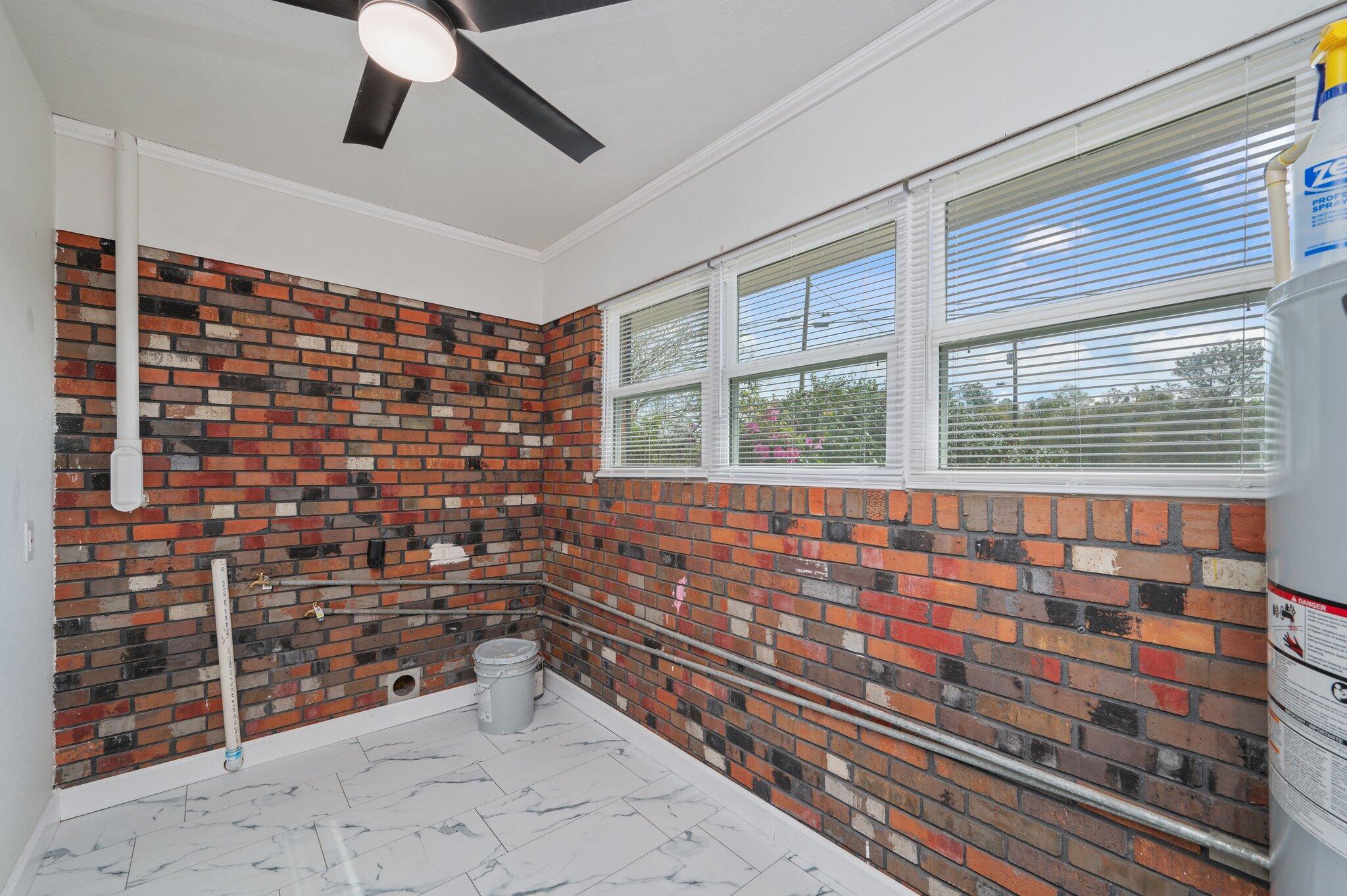 22543 Highway 331 Laurel Hill, FL 32567 - Photo 30 of 36 a bathroom with a shower